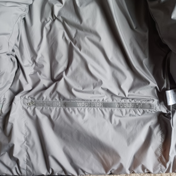 Woolrich black Thinsulate Lifeloft puffer black zip up coat size Medium - Picture 6 of 10